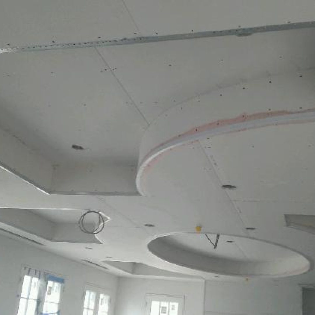 ceiling 1